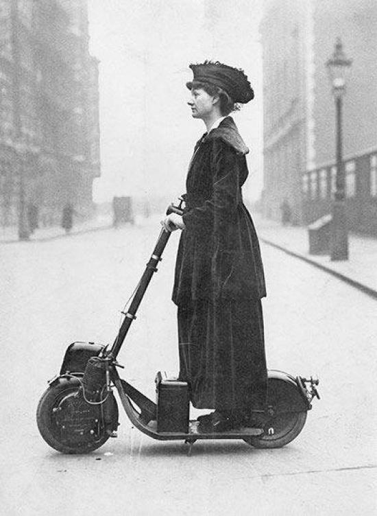 Suffragette-Scooter.jpg (115 KB)