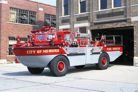 Fire-Truck-3.jpg (68 KB)