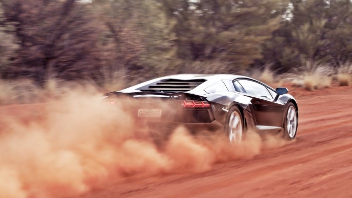 wallpaper-2519214.jpg (284 KB)