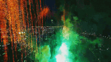 drone_flying_through_fireworks.gif (4 MB)