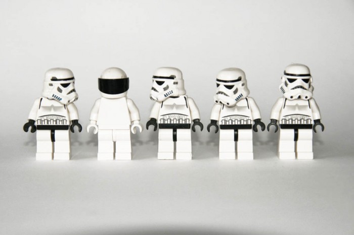 LEGO-Stig-Stormtroopers.jpg (67 KB)
