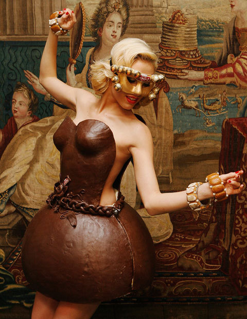 Chocolate-Dress3.jpg (93 KB)