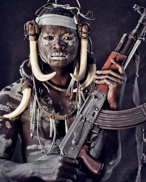 rebeltribe4.jpg (117 KB)