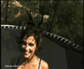 bounce-girls-jumping-on-trampolines-1.gif (3 MB)