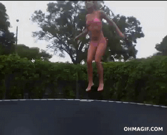 bounce-girls-jumping-on-trampolines-2.gif (2 MB)