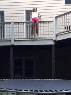 bounce-girls-jumping-on-trampolines-5.gif (1 MB)