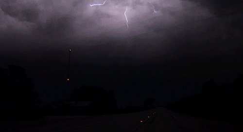 lightning-h047B7958.gif (846 KB)