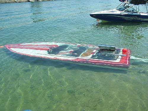 Boat-Submerged.jpg (36 KB)