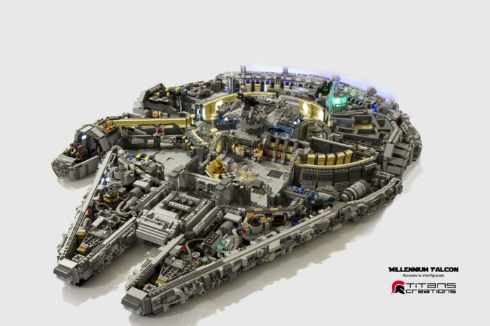 Lego-Falcon.jpg (206 KB)