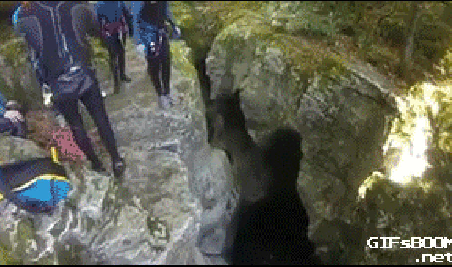 cliff-oops.gif (9 MB)