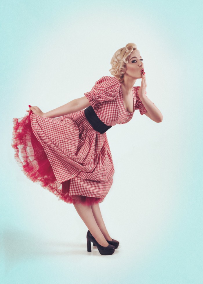 come_here__missy__by_miss_alice_monster-d8ppj6k.jpg (212 KB)