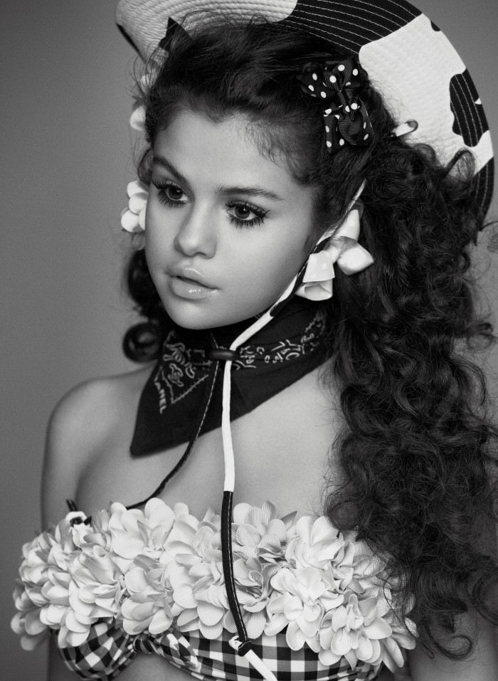 Selena-Gomez.jpg (4 MB)