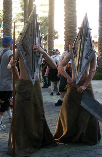 Pyramidheads.jpg (151 KB)
