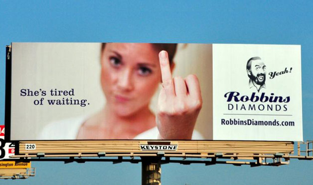 10-Ring-Finger-billboard-robbins-diamonds.jpg (48 KB)