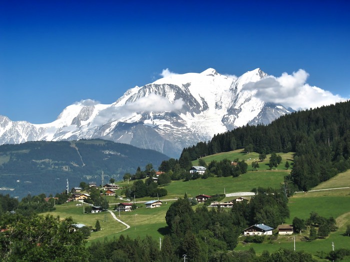 Mont_Blanc_1600.jpg (641 KB)