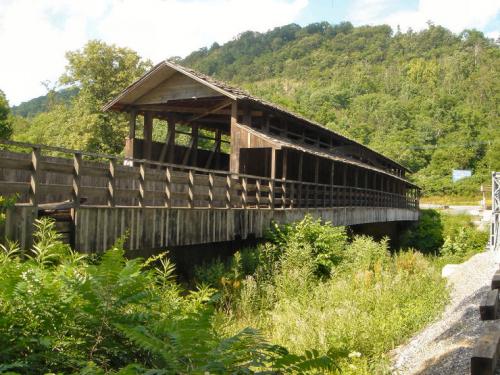 covered bridge.JPG (167 KB)
