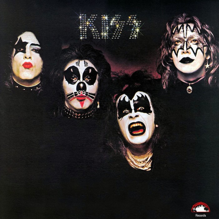 cover_kiss.jpg (183 KB)