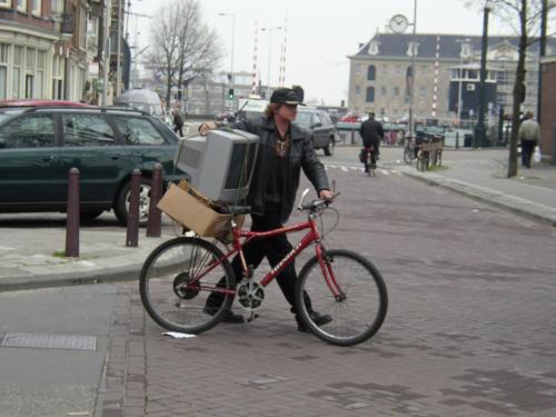 P4010081.JPG (486 KB)