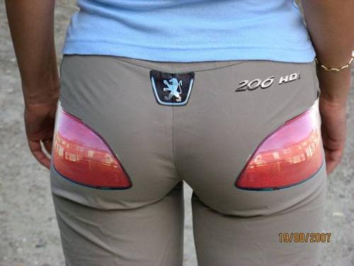 BackThatAssUp.jpg (57 KB)