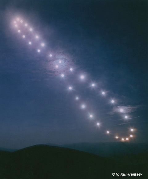 analemma_vr_big.jpg (26 KB)