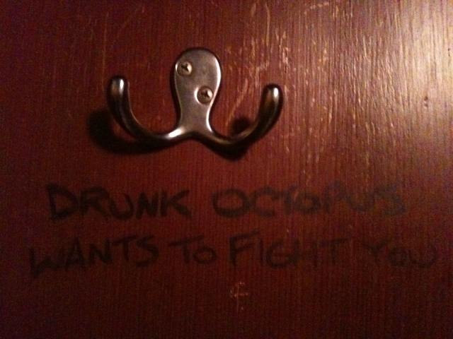 drunk-octopus-wants-fight-doorhanger-13222734915.jpeg (315 KB)