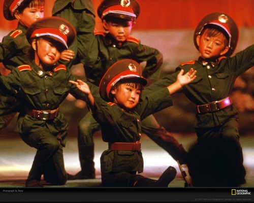 chinese-children-dancing-36-xl.jpg (340 KB)