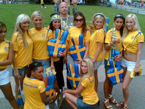swedish_football_girls.jpg (263 KB)