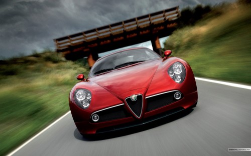 Alfa-Romeo-red-car-947.jpg (289 KB)