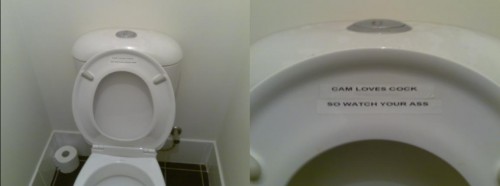 Toilet.JPG (23 KB)