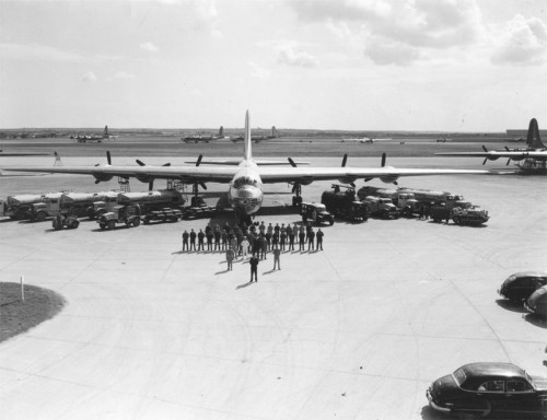 B-36_Peacemaker_-_personnel_and_equipment.jpg (74 KB)
